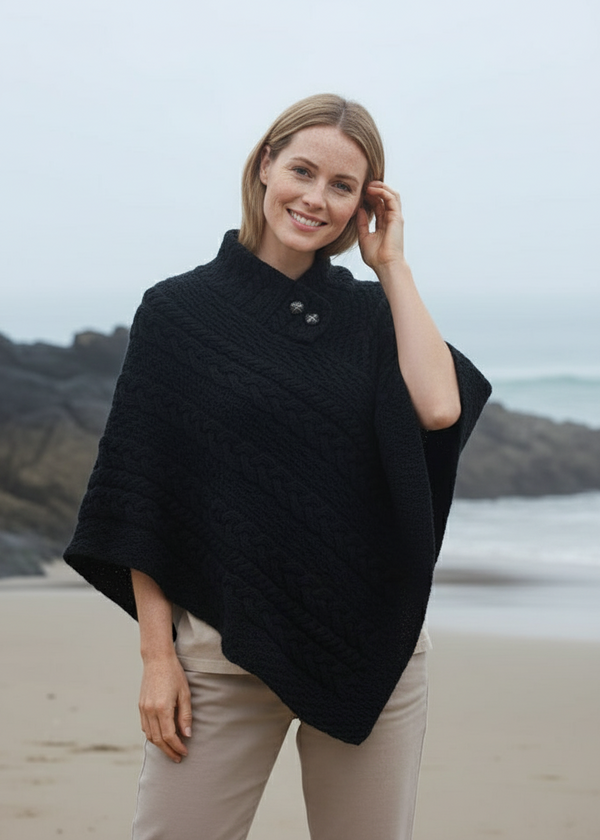 Aran Poncho | Black