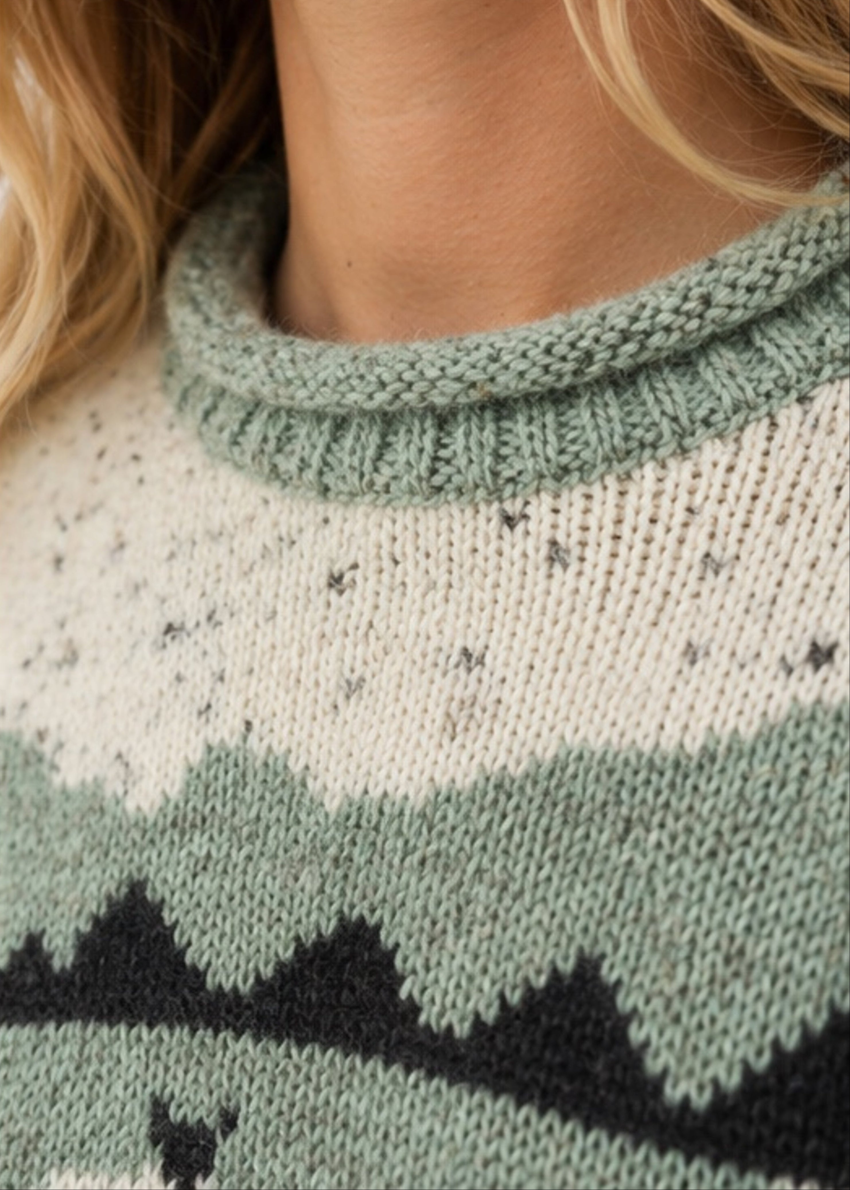 Unisex Pure Wool Sheep Aran Sweater | Sage Green