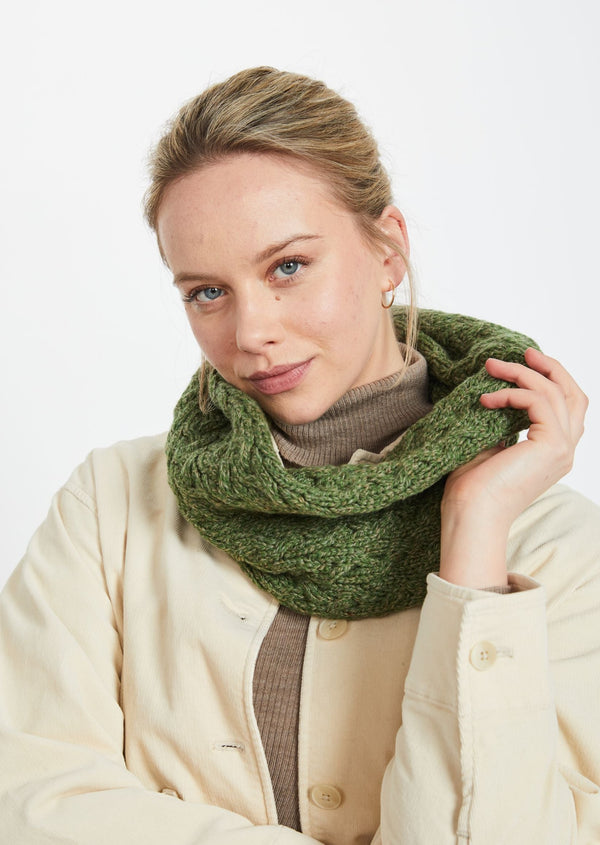 Aran Infinity Cable Scarf - Meadow Green