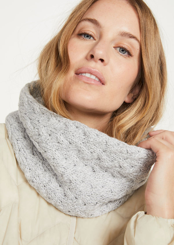 Aran Infinity Cable Scarf - Feather Grey
