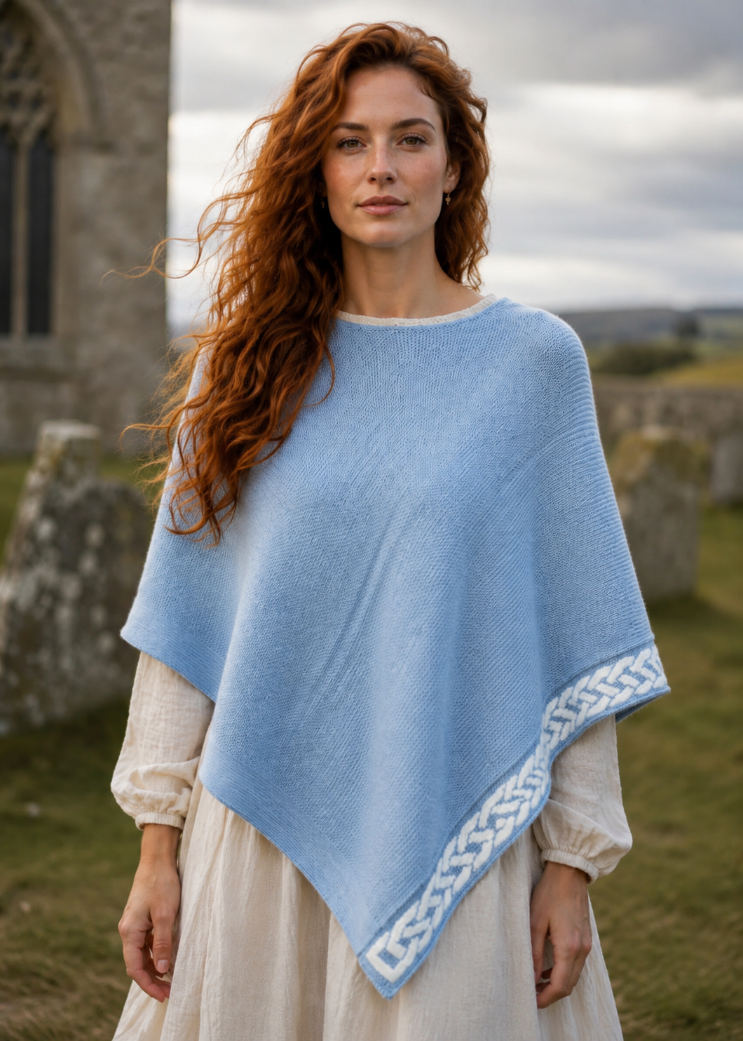 Saol Ladies Celtic Weave Wool Cape – Blue