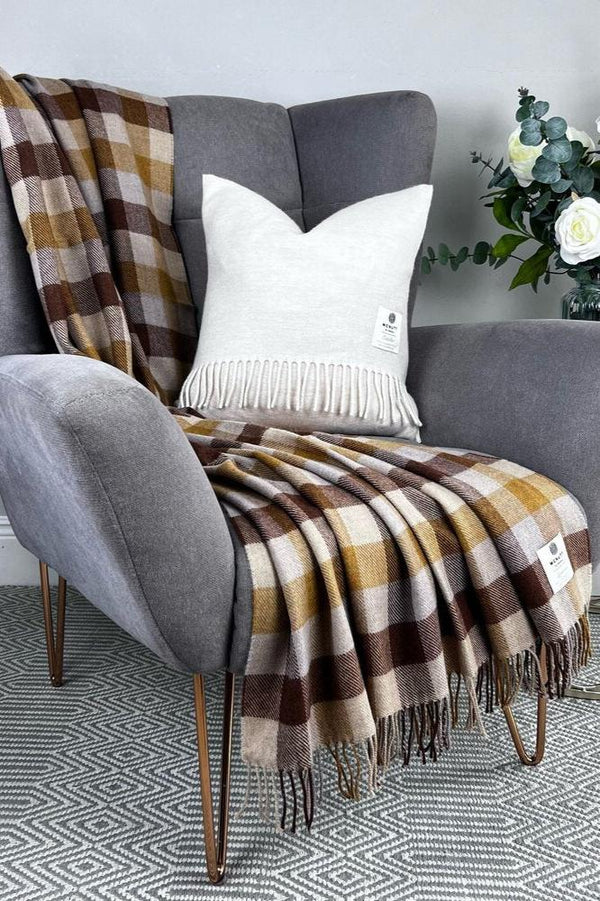 McNutt Lambswool Throw | Caramello