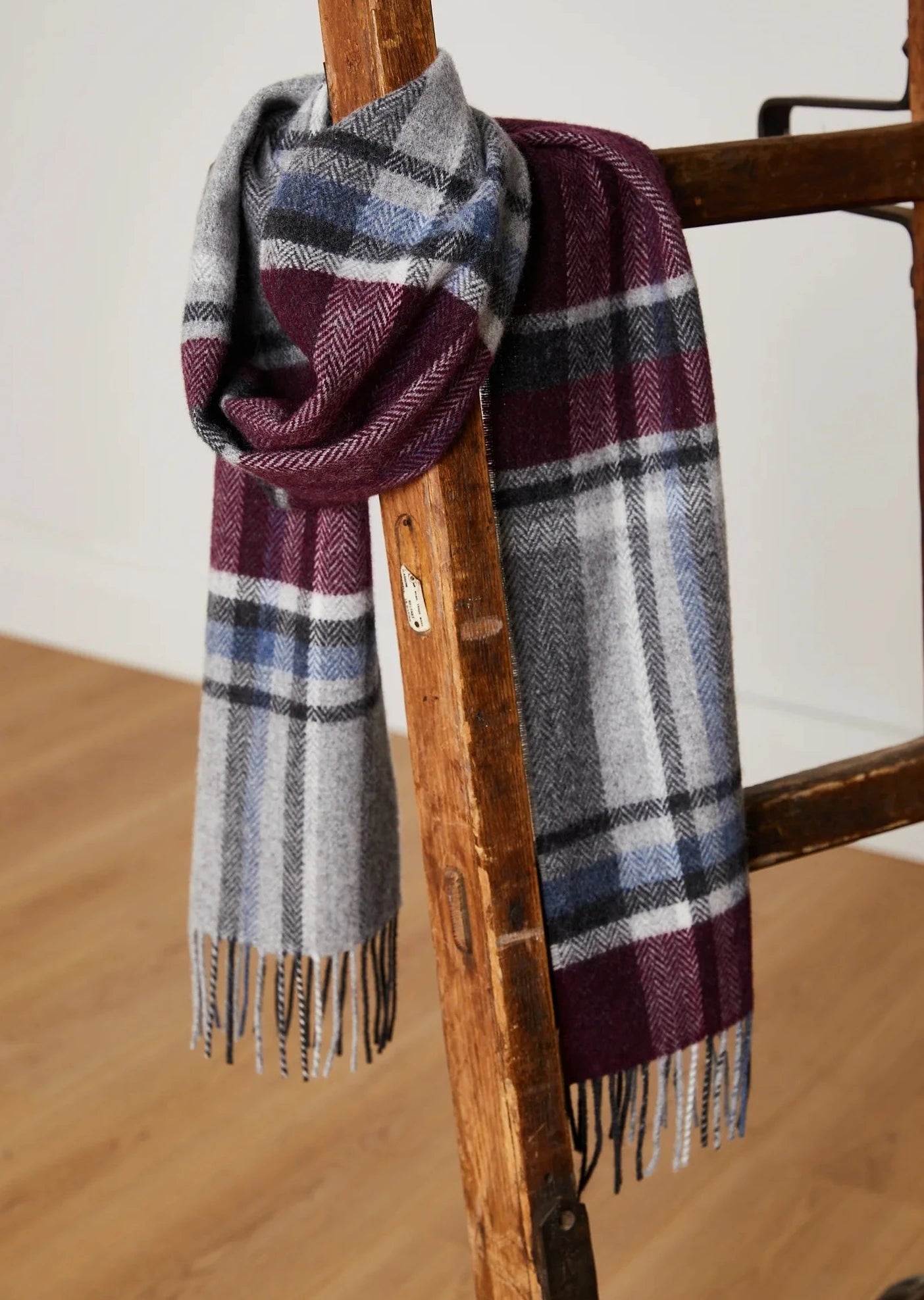 Foxford Lambswool Scarf | Maroon Grey