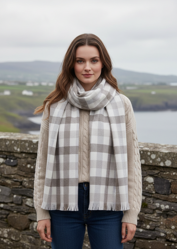 Écharpe en mérinos géant Foxford | Taupe