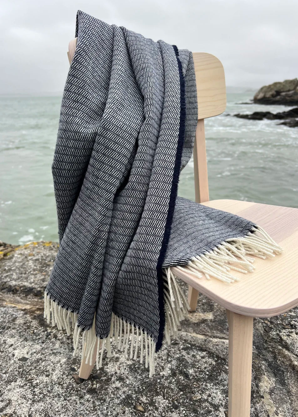 McNutt Supersoft Merino Lambswool Throw | Navy