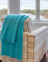 Plaid en mohair bleu turquoise John Hanly