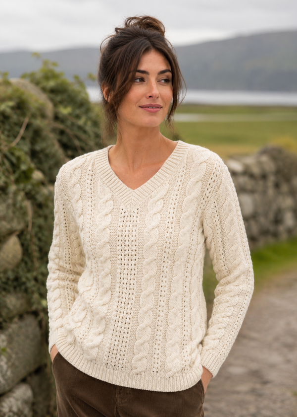 Ladies' Merino Wool V-Neck Aran Sweater – Natural