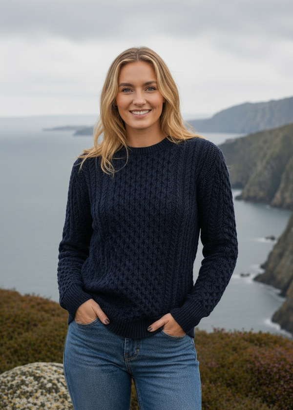 Ladies Slim-Fit Aran Sweater in Navy 