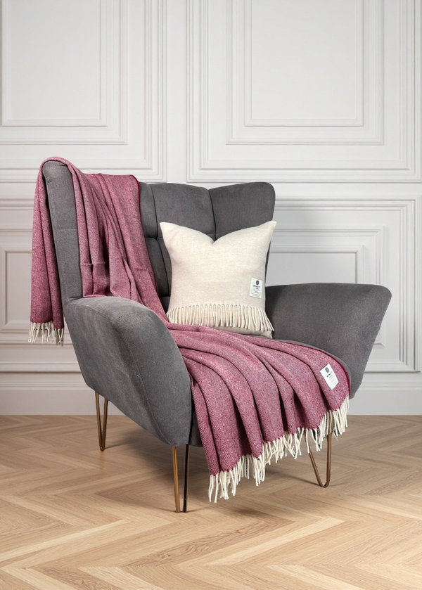 McNutt Supersoft Blanket | Spotted Cranberry