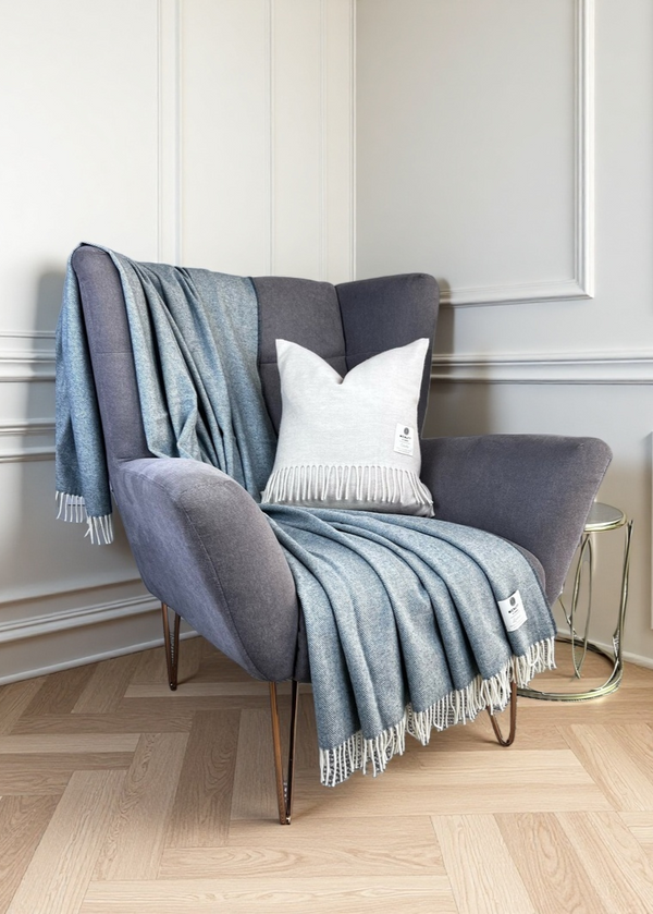 Mcnutt Lambswool Throw | Spotted Blue