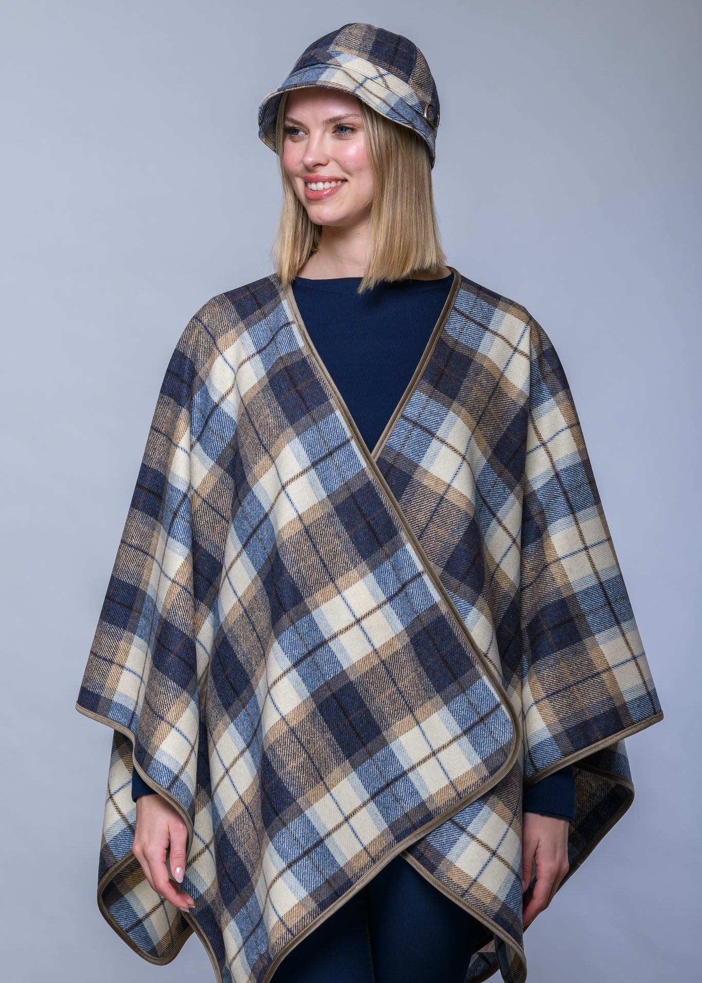 Mucros Wrap | Blue Beige Check