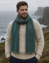 Écharpe en laine Mucros Donegal | Motif chevrons vert | Fabriquée en Irlande