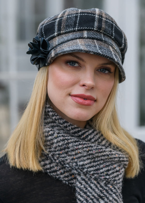 Mucros Newsboy | Black Grey Check