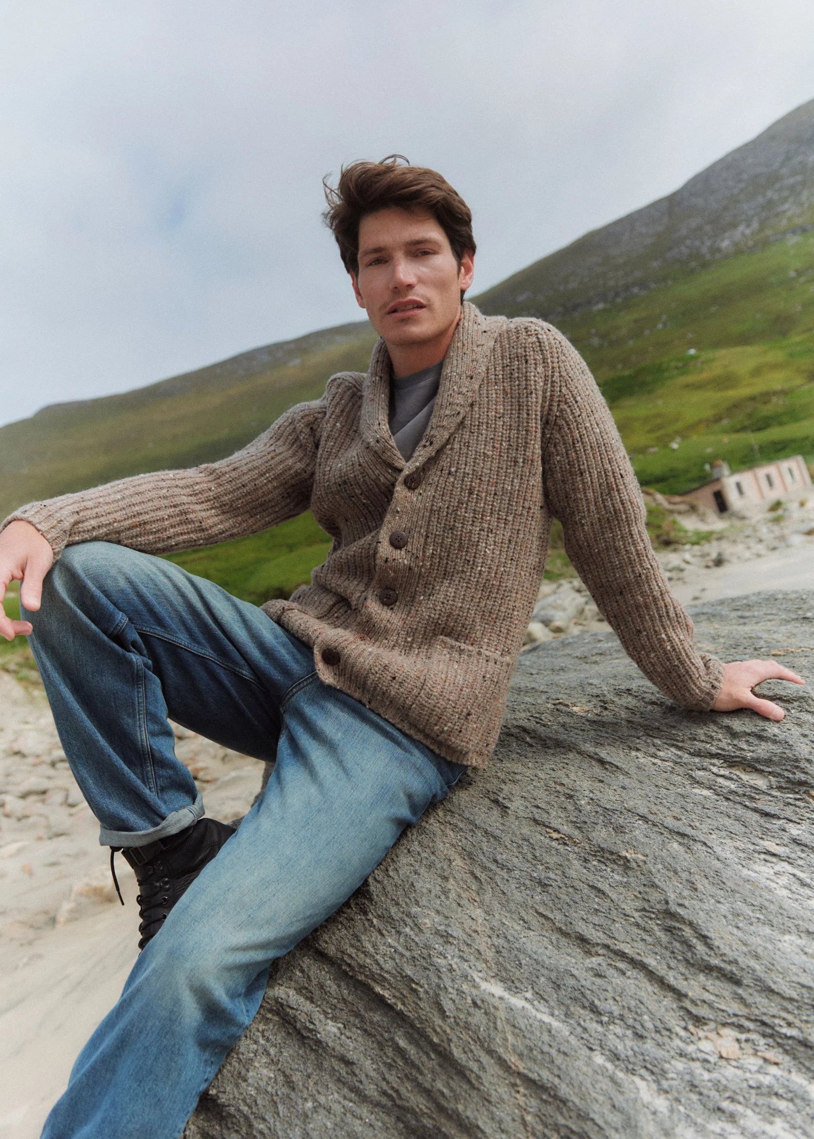 Men's Fisherman Rib Shawl Cardigan | Brown Donegal Wool