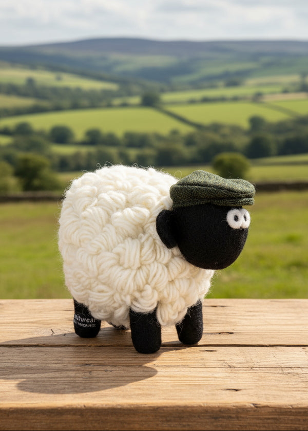 Erin Knitwear Knitted Sheep | Green Flat Cap - Large