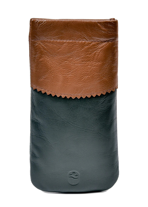 Tinnakeenly Leather Snap Glasses Case - Shamrock