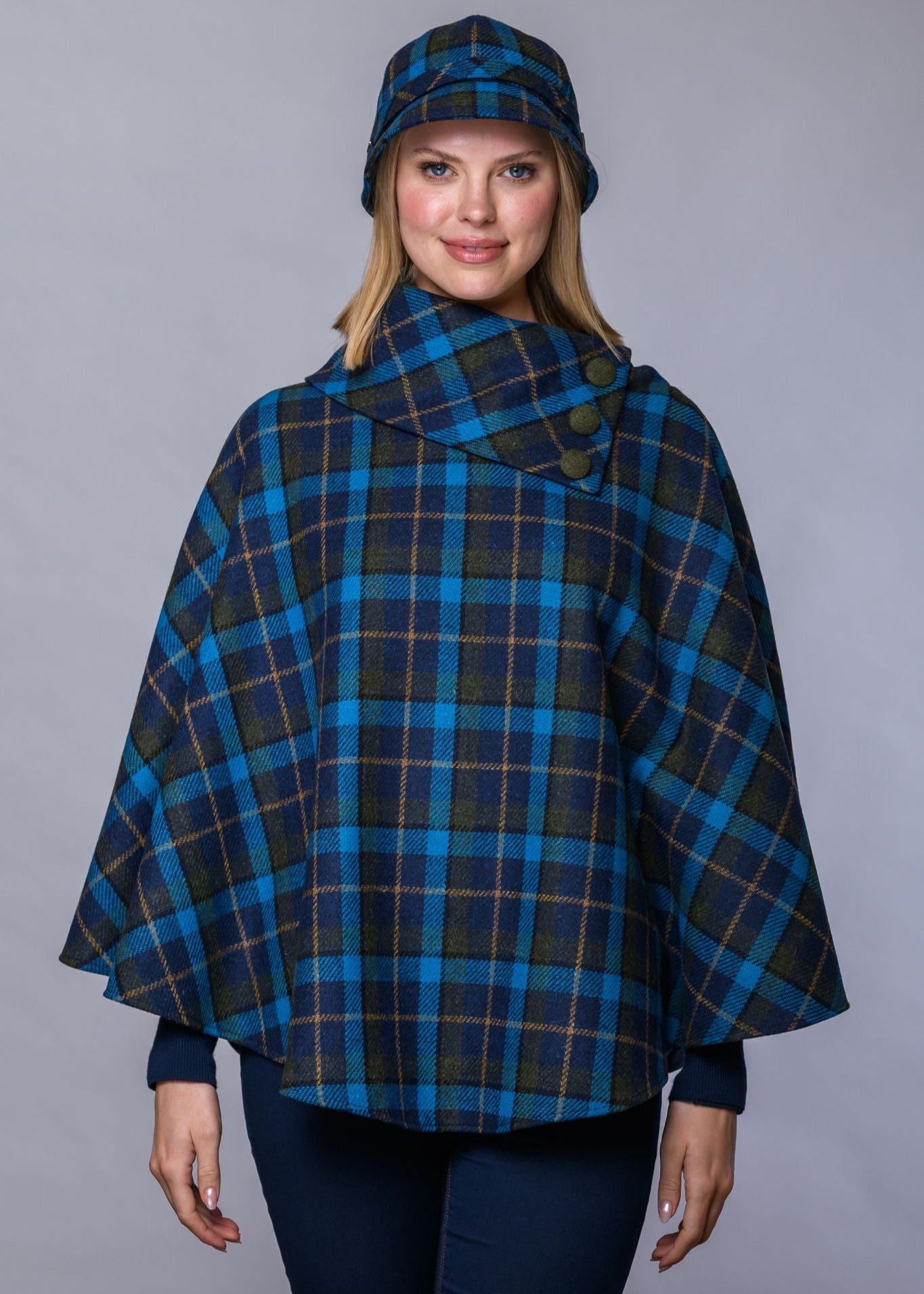 Mucros Poncho | Navy Blue Check