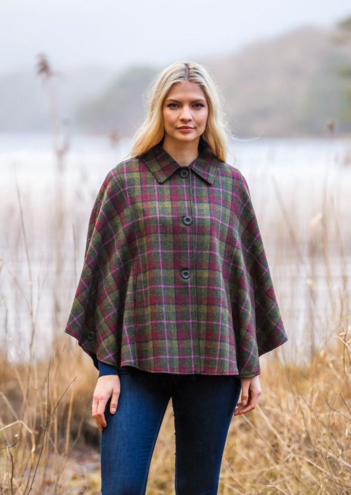 Mucros Pink Moss Country Cape