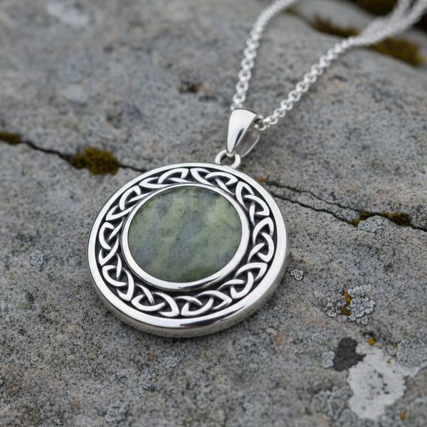 Round Connemara Sterling Silver Marble Celtic Pendant