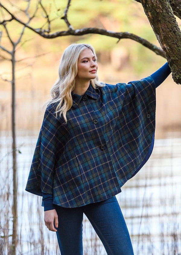 Mucros Navy Check Country Cape