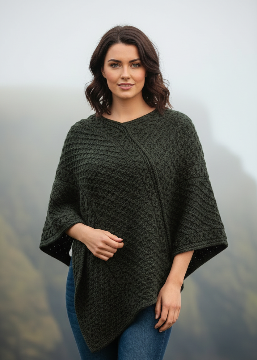 Close-up Aran Merino Wool V-Neck Poncho | Army Green