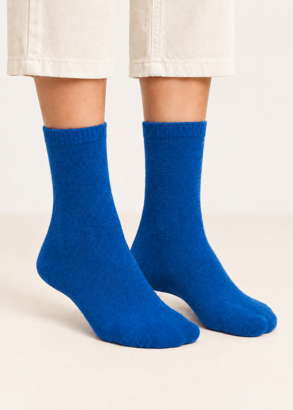 Front view, pair of feet