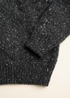 Hem, cuff and knitting detail
