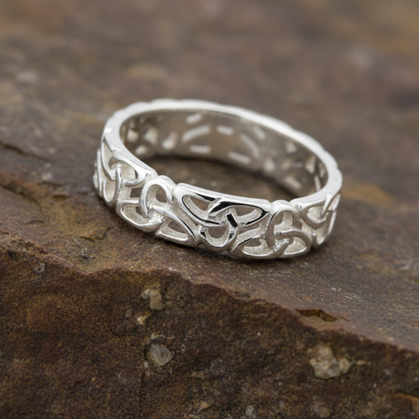 Sterling Silver Trinity Knot Ring

