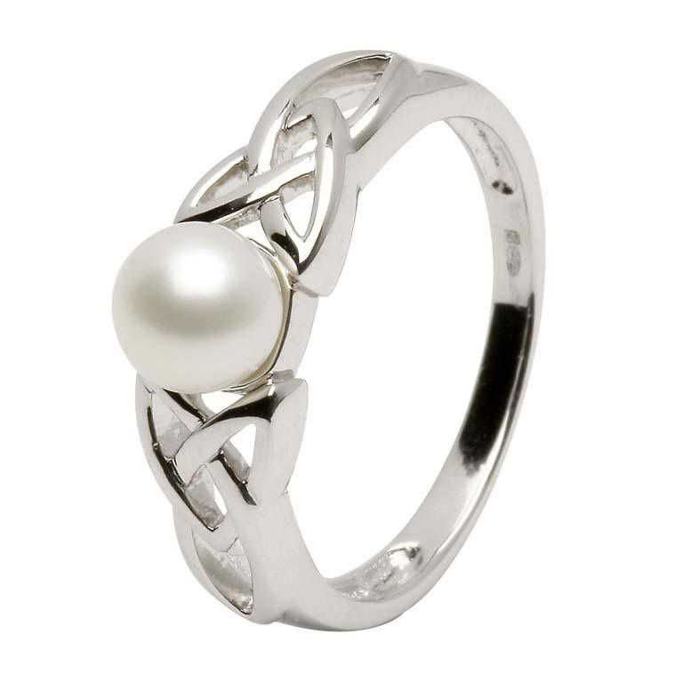 Trinity Knot Pearl Ring