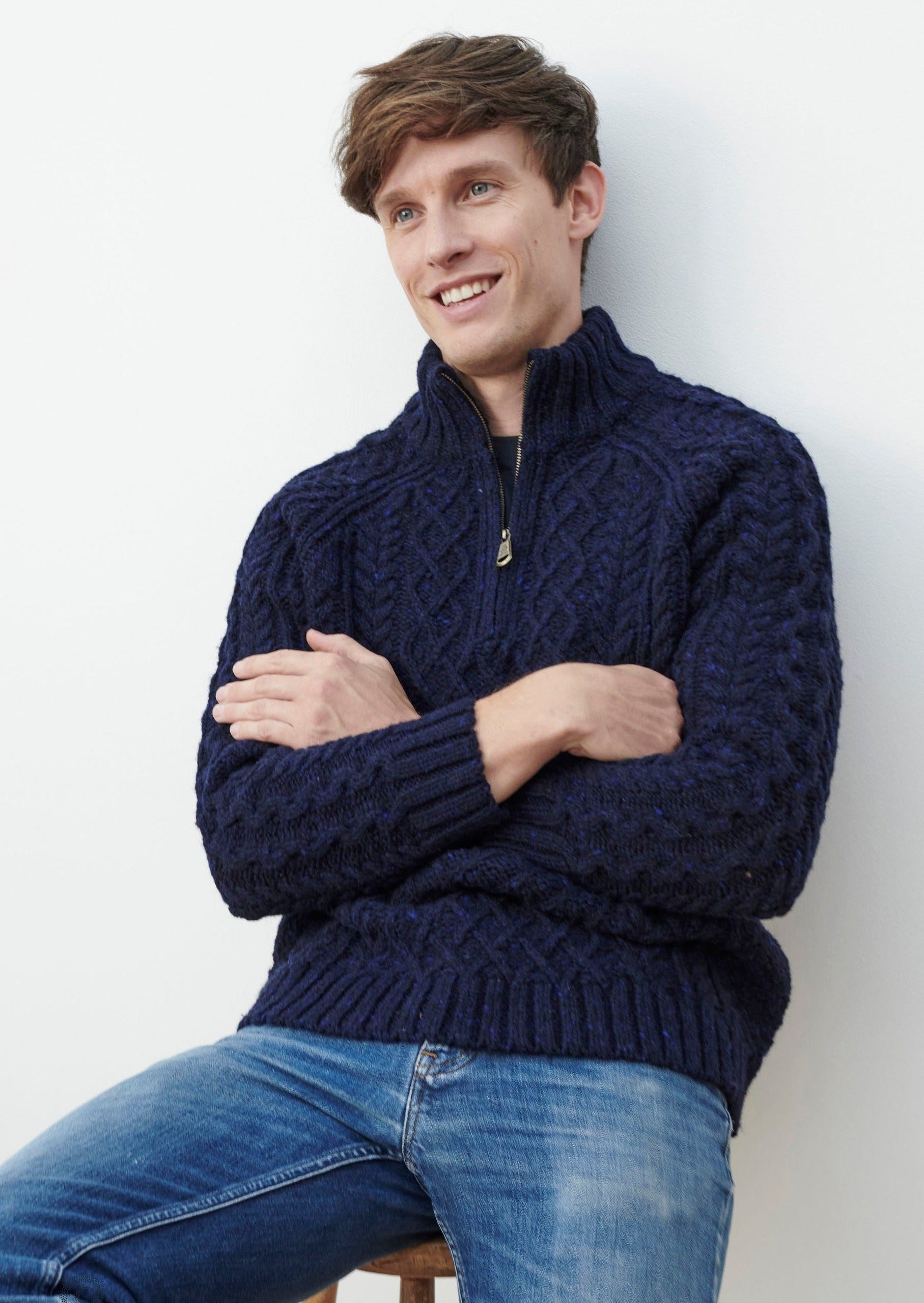 Aran Woollen Mills Donegal Zip Sweater | Navy