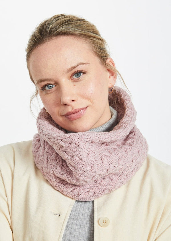 Aran Infinity Cable Scarf - Pink