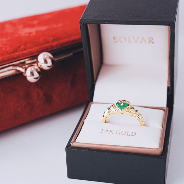 Solvar 14K Gold Claddagh Emerald Heart Ring s2466