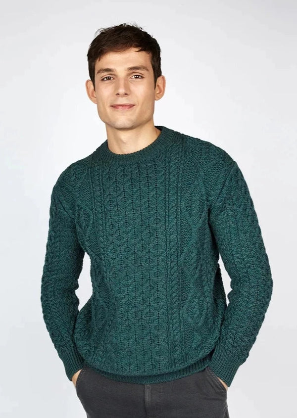 IrelandsEye Fearnóg Aran Sweater | Green